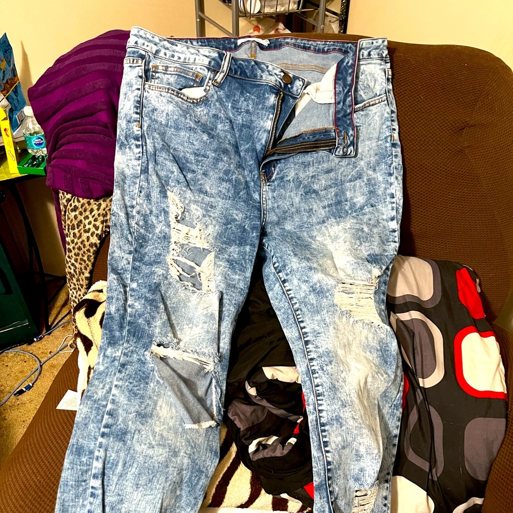 Ms Cello distressed jeans